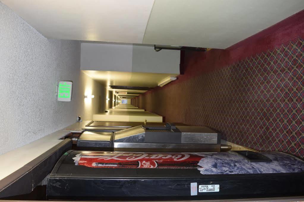 Value By Oyo Or South East Motel